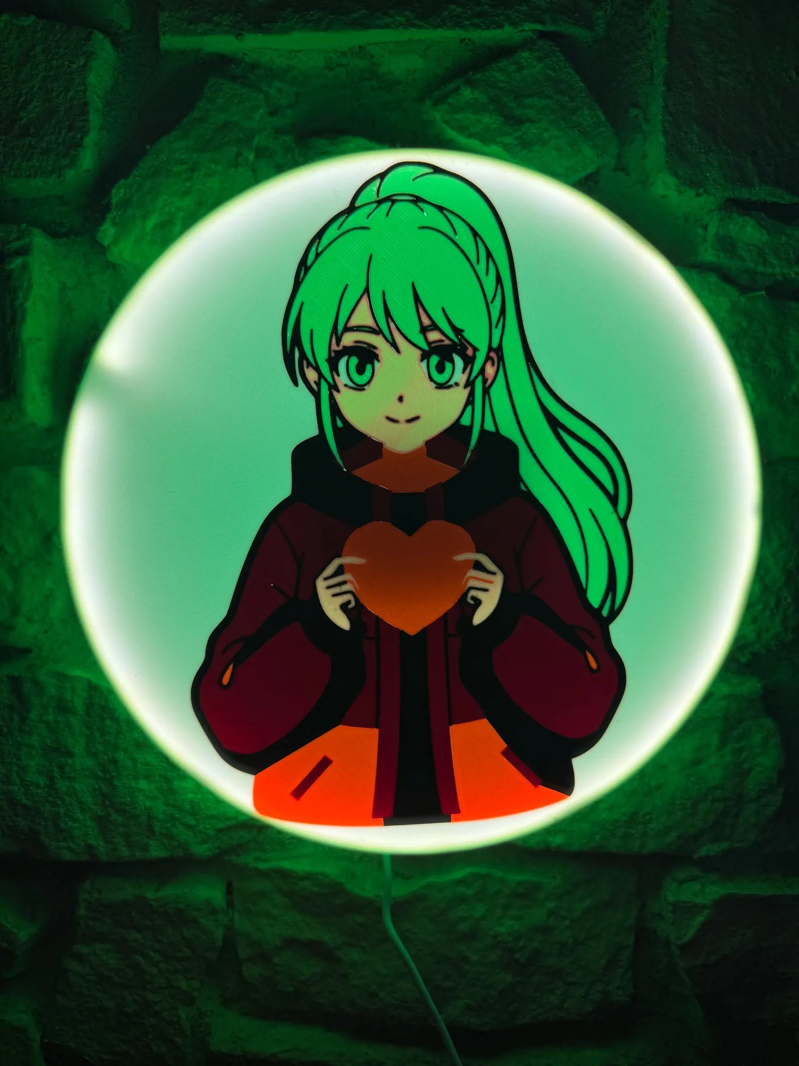 Anime LED-Wandlampe mit Herz-Motiv, runde Acryl-Lampe mit grünem Licht – Anime.Shop